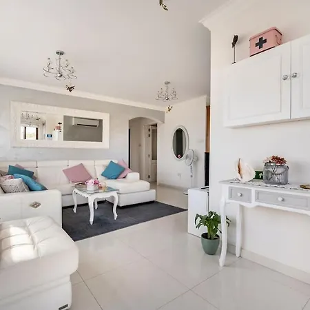 Seagull Penthouse Apartament Marsaxlokk