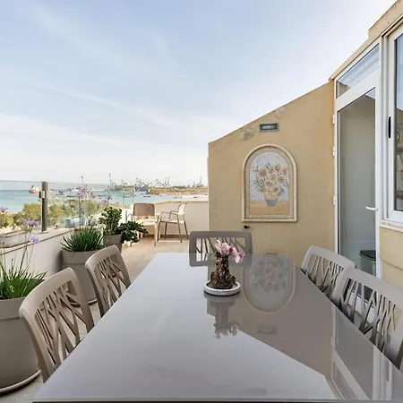 Seagull Penthouse *