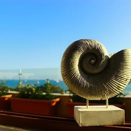 Seagull Penthouse Apartment