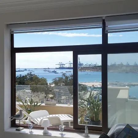 Seagull Penthouse *
