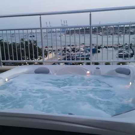 Seagull Penthouse