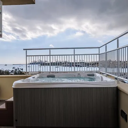 Seagull Penthouse Marsaxlokk