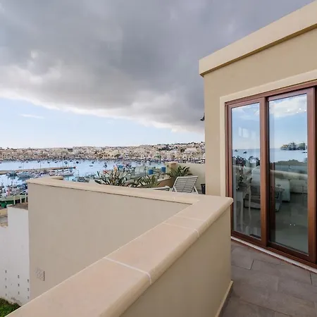 Seagull Penthouse דירה *