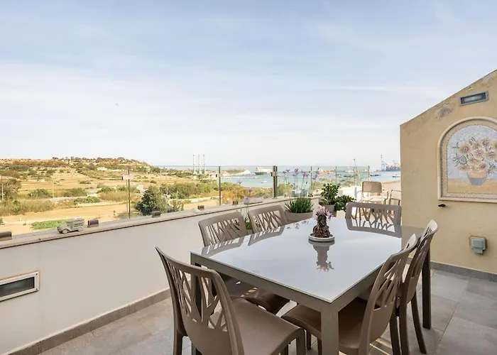 Апартаменты Seagull Penthouse Марсашлокк